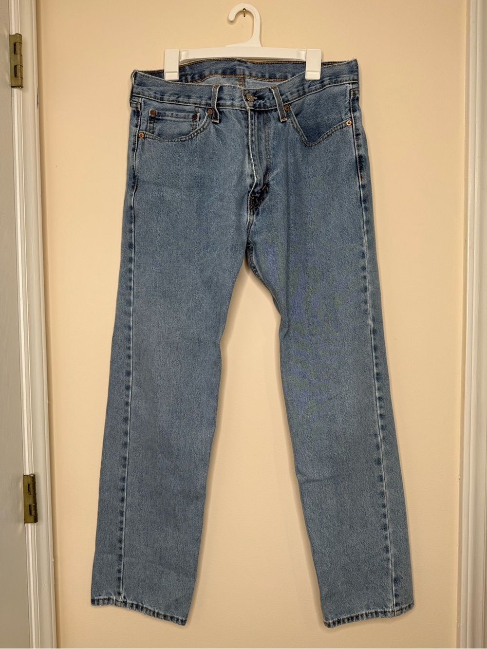 Levi's 505 Men's Light Blue Straight Jeans 34x32 Workwear Farm Worn Lived In